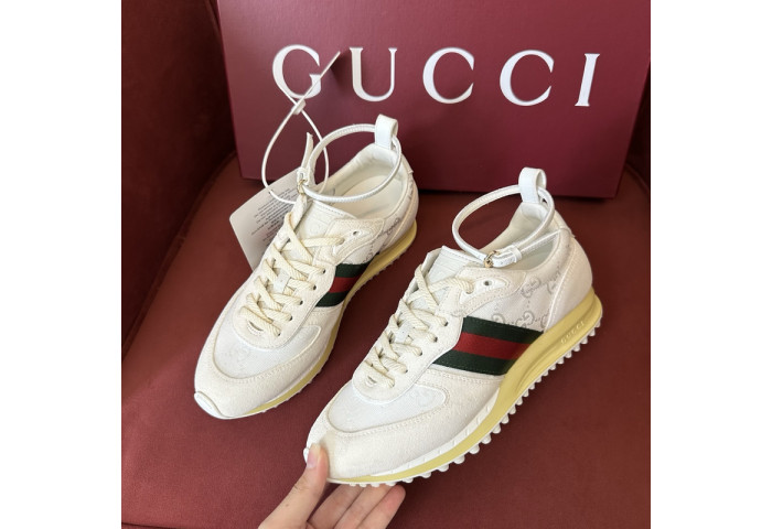 G*u*i* sneaker gc196