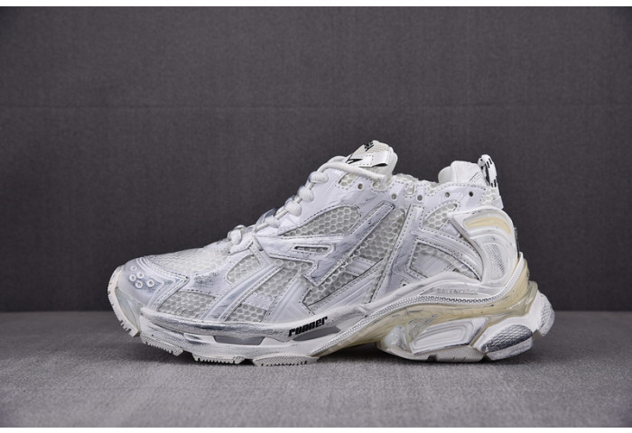 Balenciaga Runner sneaker W3RA1-9000