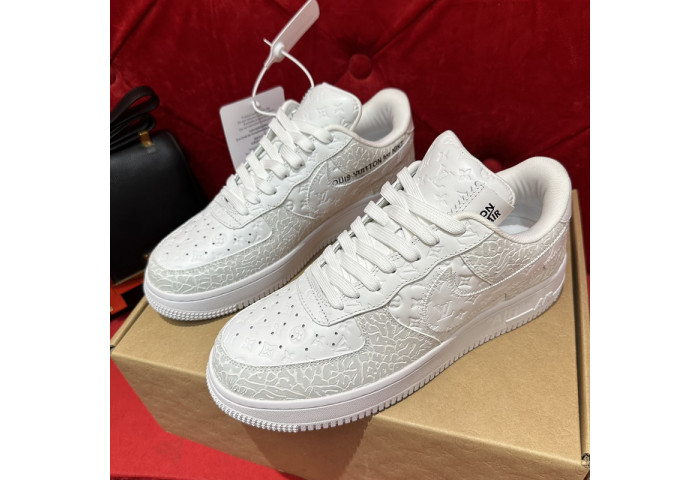 LouisVuitton x Nike Air Force LV LA09146