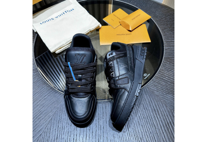 LV snekaers L0000607