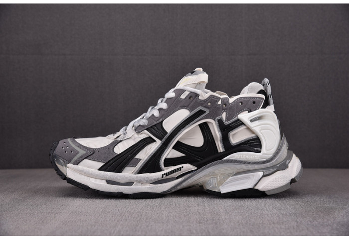 Balenciaga Runner sneaker W3RNY-9912