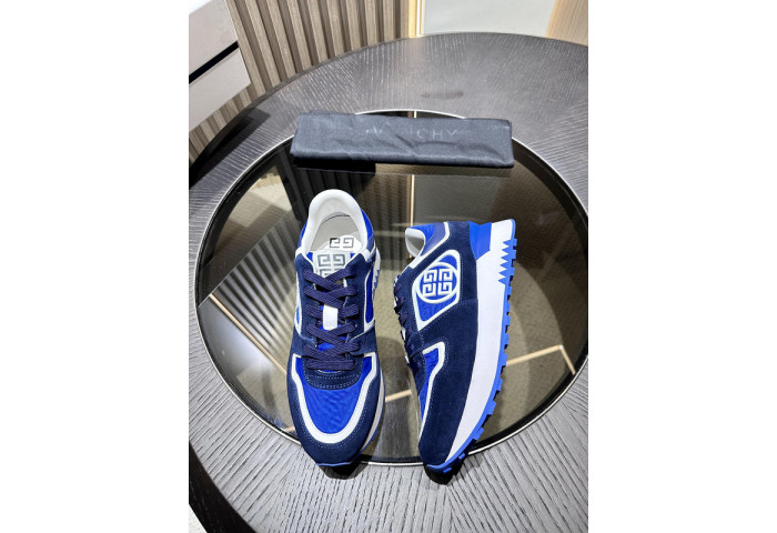 Givenchy Sneakers 660036
