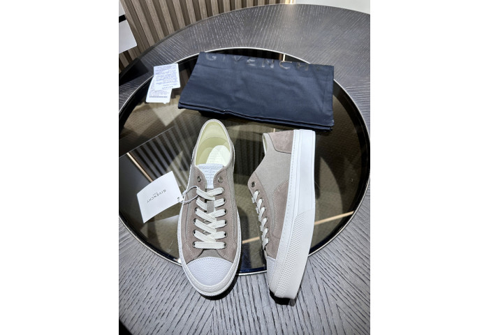 Givenchy Sneakers 660050