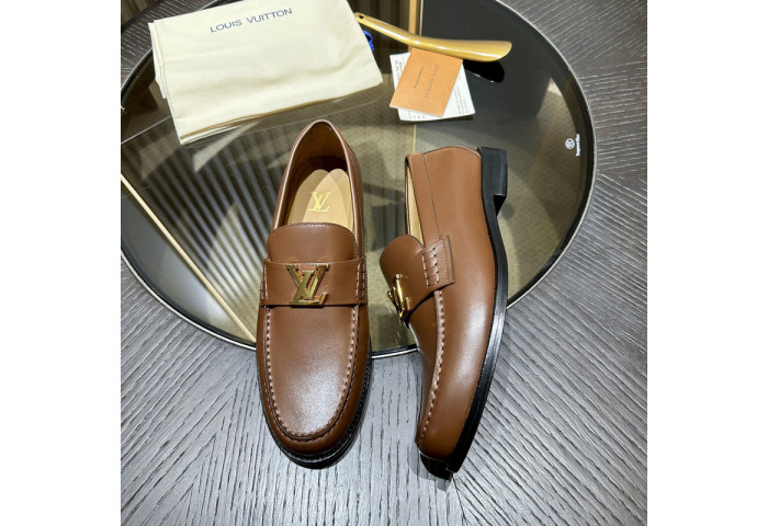 LV LOAFERS L0000609