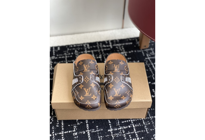 B1RKENSTOCK Sandals BK13