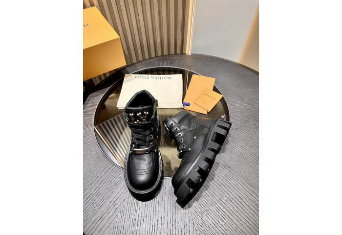 LV Boots L0000390