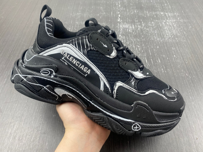 Balenciaga TRIPLE S SNEAKER 8000099