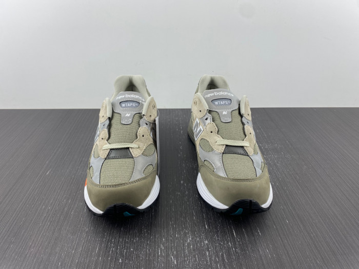 Bape x New Balance 2002R M2002RHO DFY17