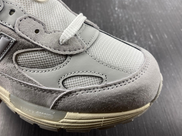 ew Balance x WTAPS 2020 DFY22