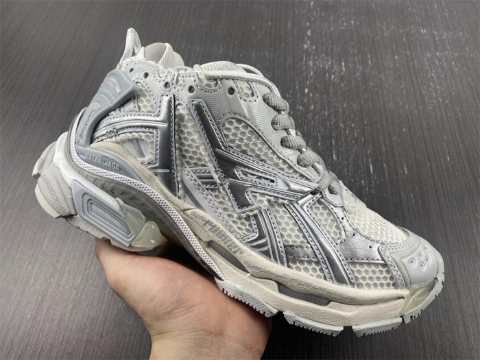 Balenciaga runner 8000018
