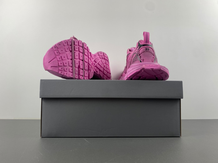 Balenciaga 3XL sneaker pop16