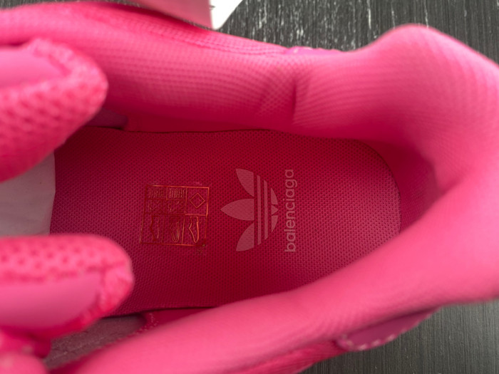 Balenciaga TRIPLE S SNEAKER 8000065