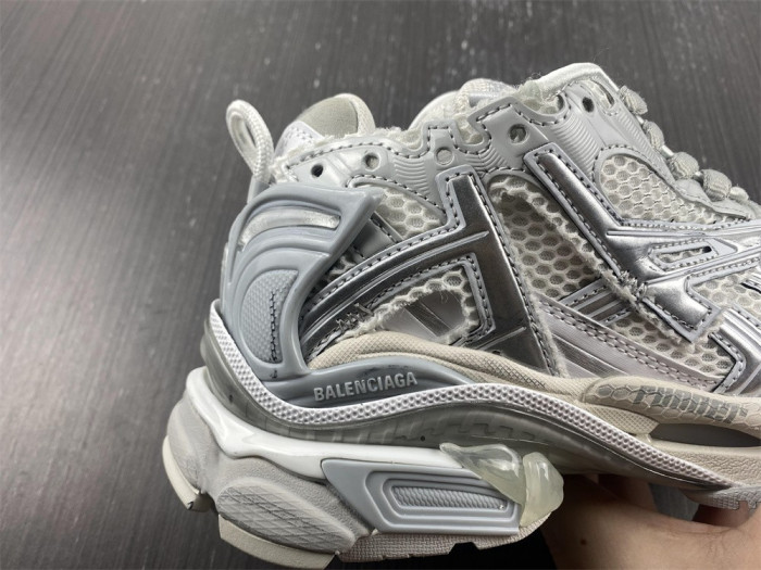 Balenciaga runner 8000018