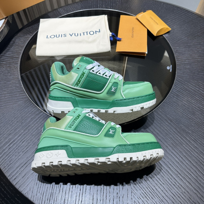 LV snekaers L0000483