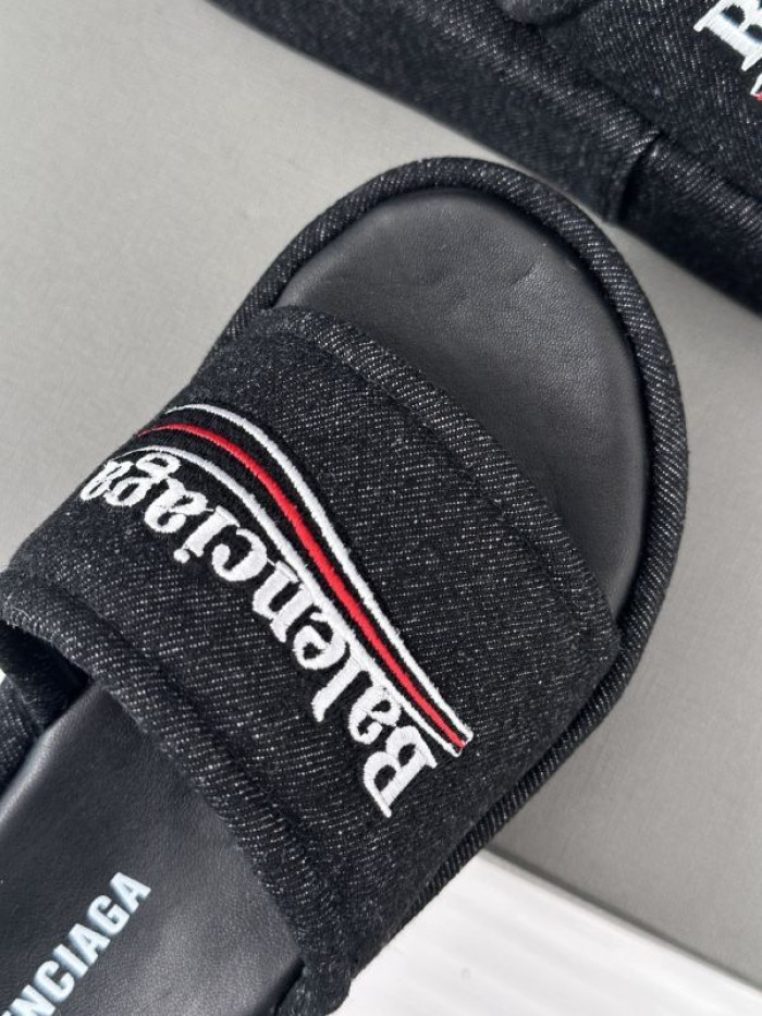 Balenciag* Sandal BS81