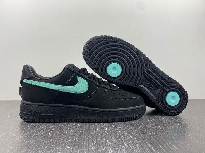 T*f*ny & co. x nike air force 1 low dz1382-001