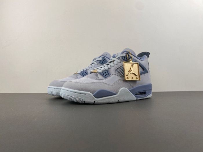 Air Jordan 4 UNC Tar Heels HV9204-407