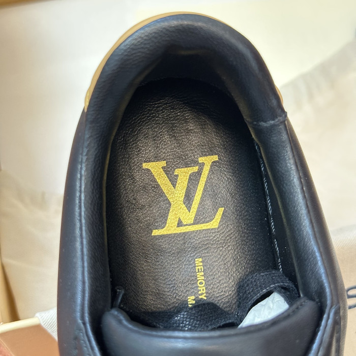 LV snekaers L0000793