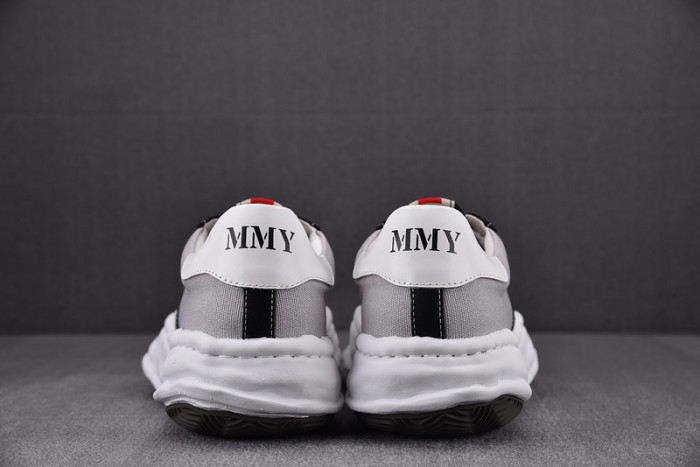 Ma*s*n mihara yasuhiro sneaker mmys42