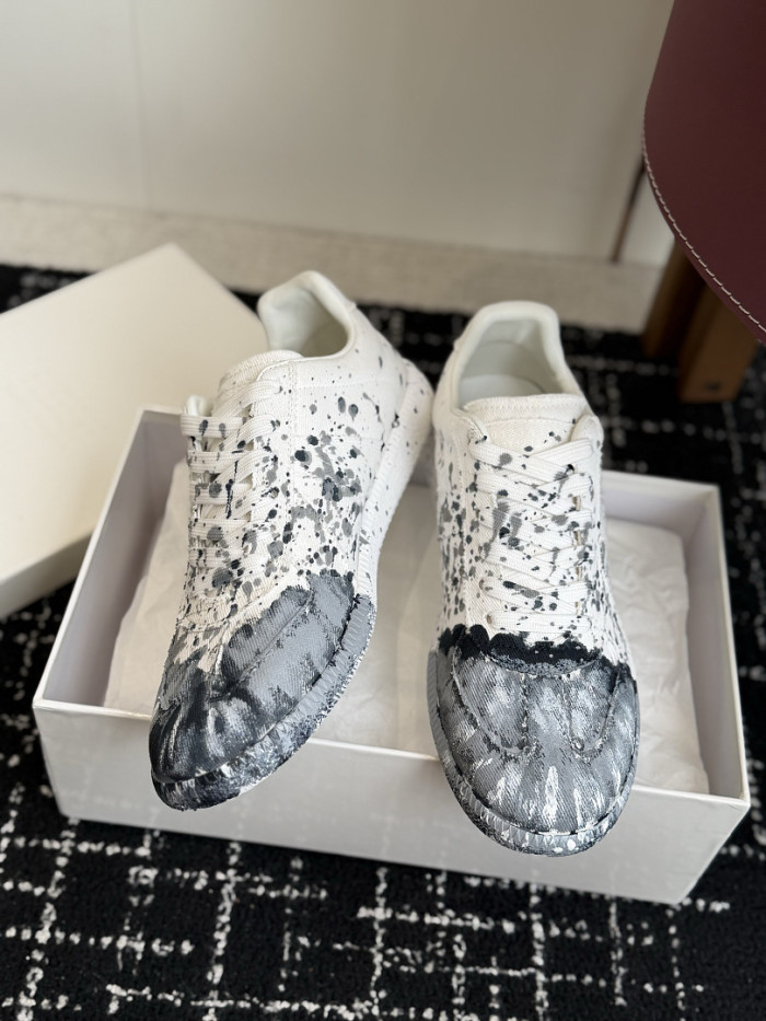 Ma1s0n Marg*e1a CALFSKIN S57WS0426