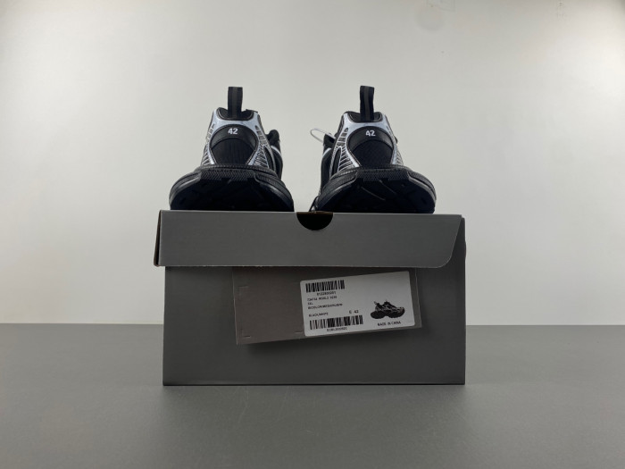 BALENCIAGA 3xl SNEAKER W3XL2 0236