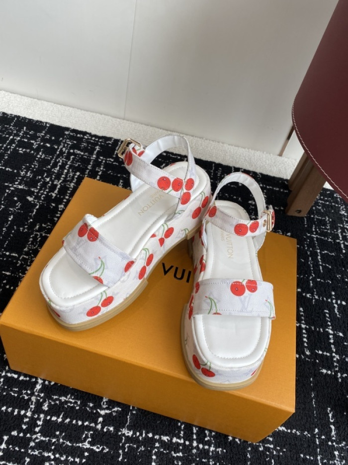 L&V sandal 239