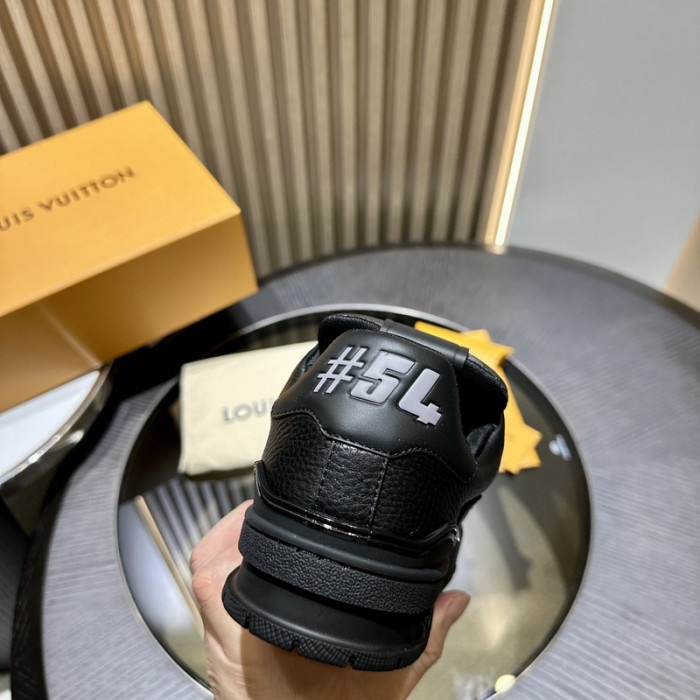 LV snekaers L0000436