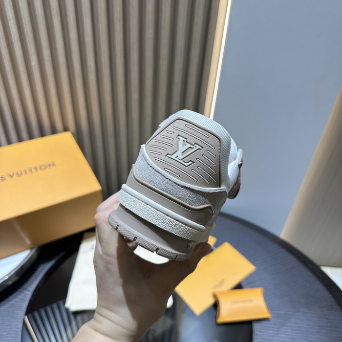 LV snekaers L0000888