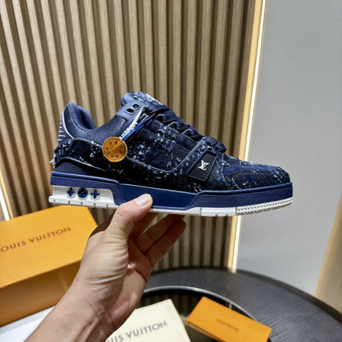 LV snekaers L0000641