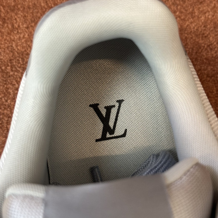 LV snekaers L0000808