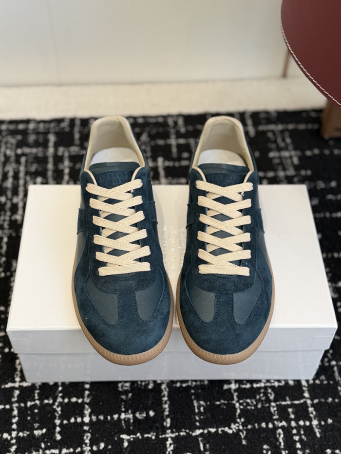 Ma1s0n Marg*e1a CALFSKIN S57WS0361