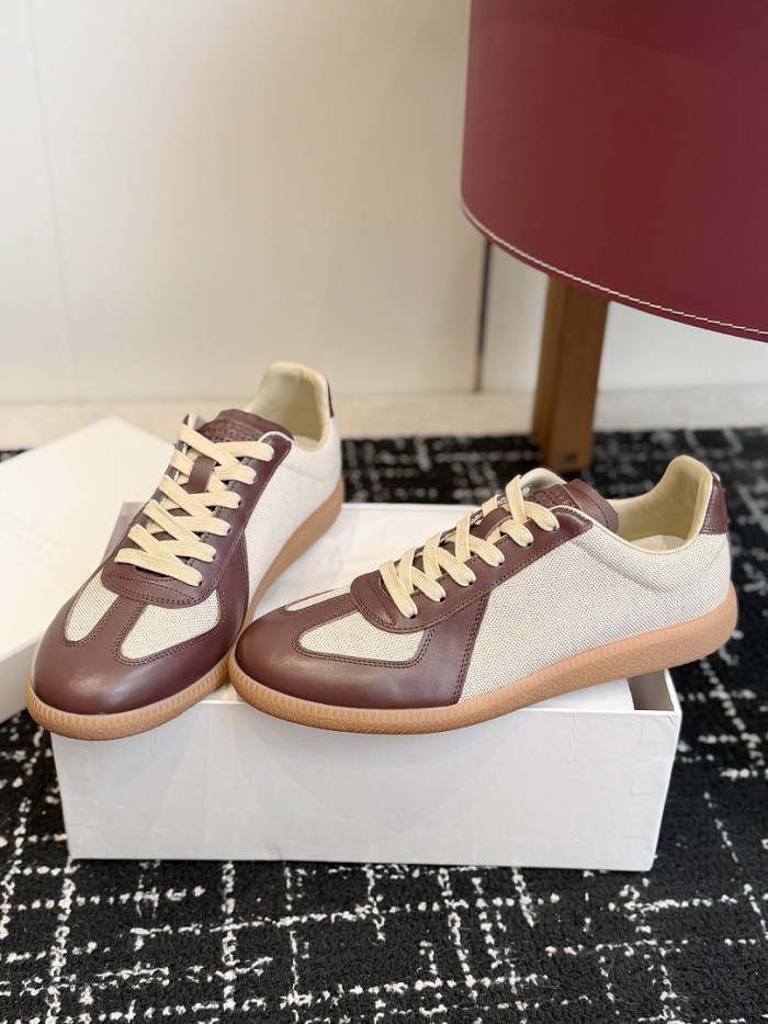 Ma1s0n Marg*e1a CALFSKIN S57WS0404