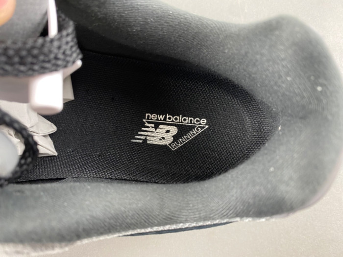 New Balance 2002R Castlerock Shadow Grey Black M2002RCL