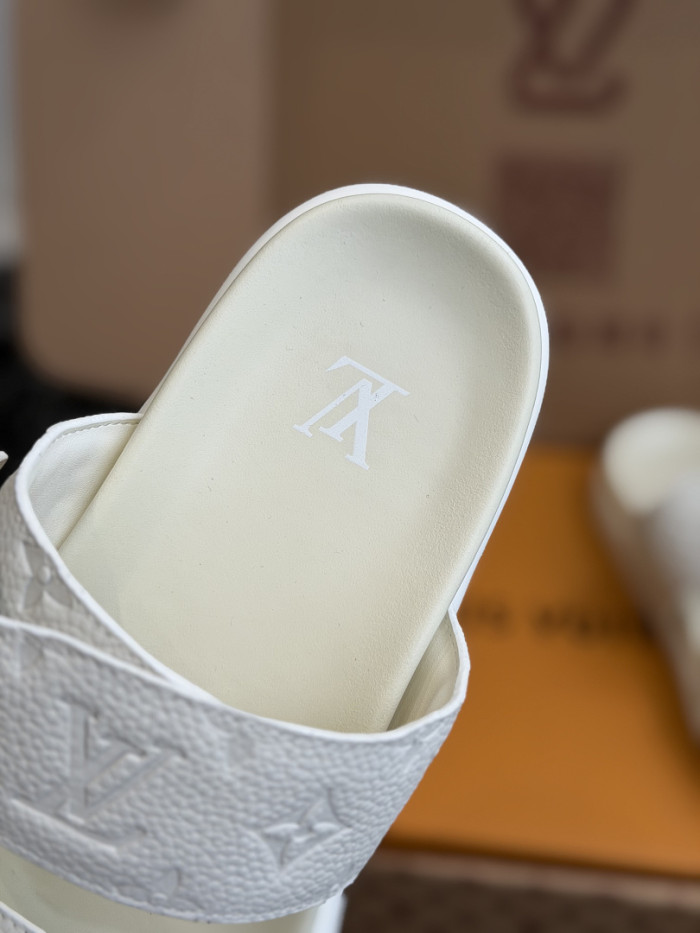 L&V sandal 280