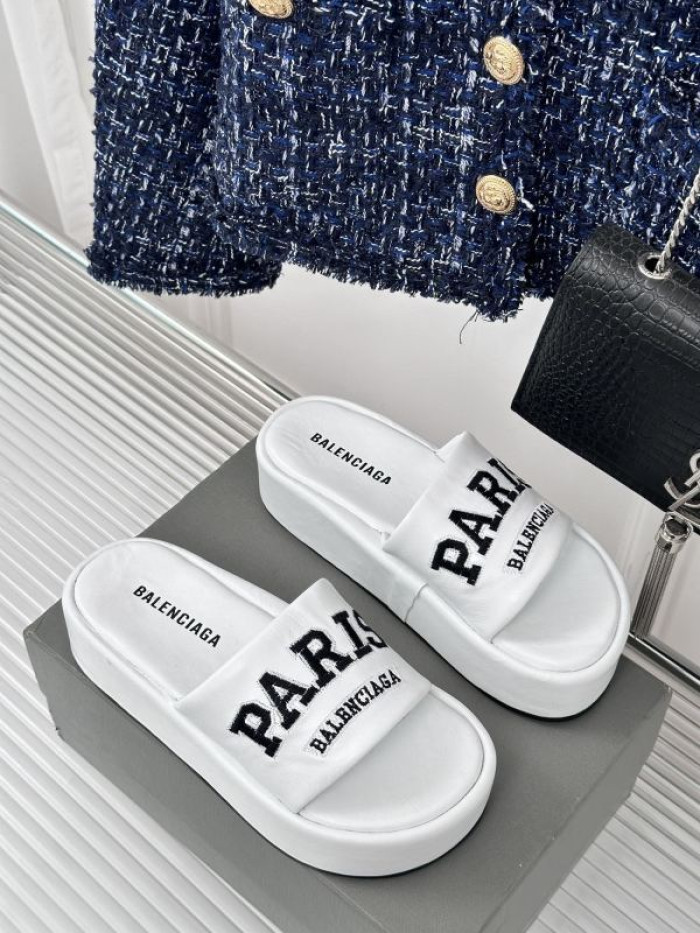 Balenciag* Sandal BS80