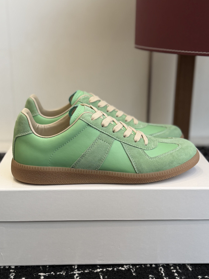 Ma1s0n Marg*e1a CALFSKIN S57WS0355