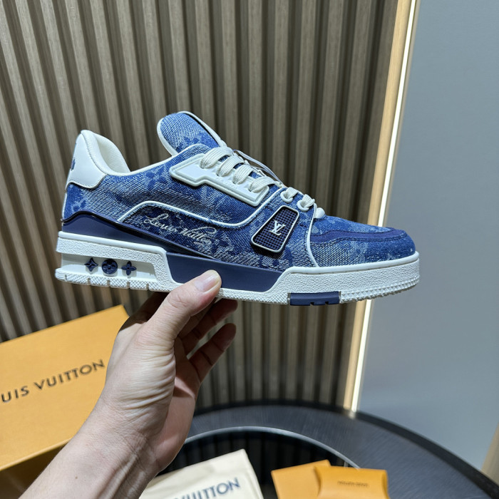 LV snekaers L0000683