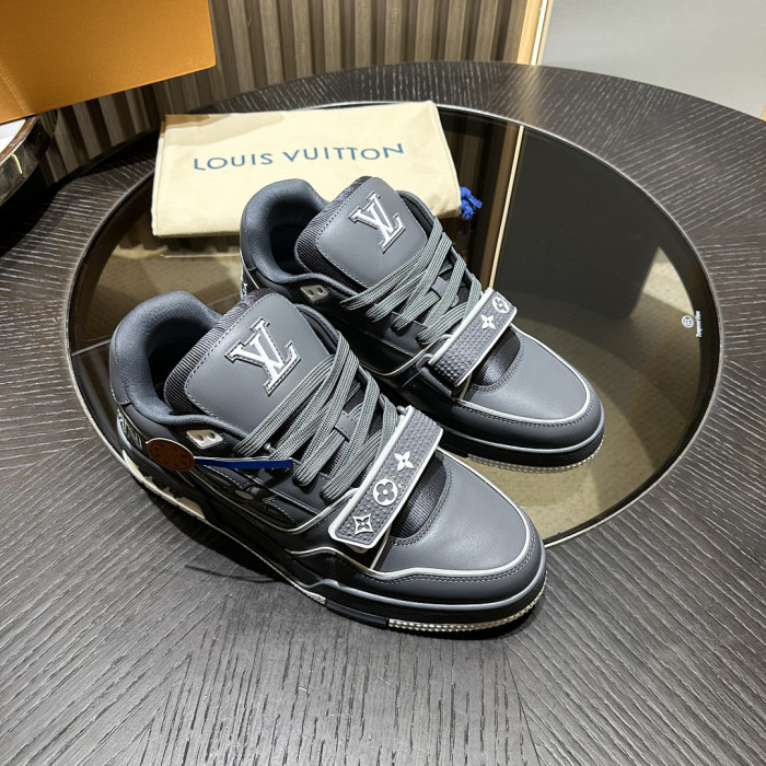 LV snekaers L0000699