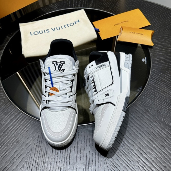 LV snekaers L0000669