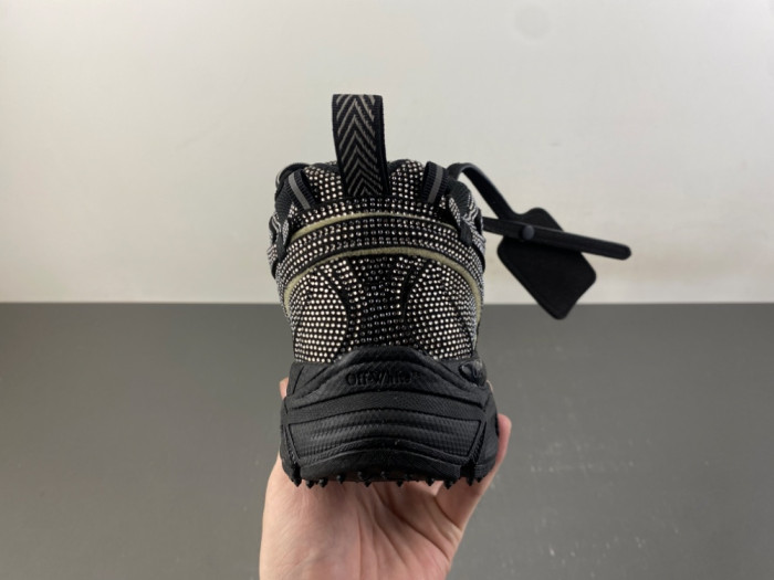 Off-White Be right back OWIA289F70