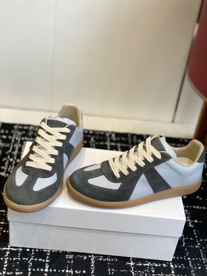 Ma1s0n Marg*e1a CALFSKIN S57WS0339