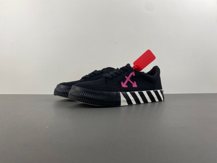 OFF-W c/o Virgil Abloh Vulc Low 2A6WTW
