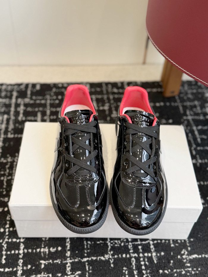 Ma1s0n Marg*e1a CALFSKIN S57WS0402