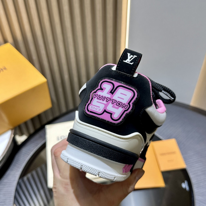 LV snekaers L0000420