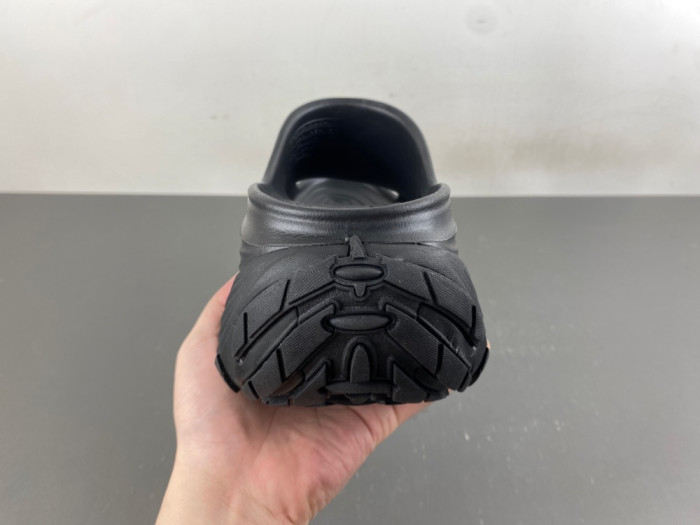 Balenciag* Sandal BS128