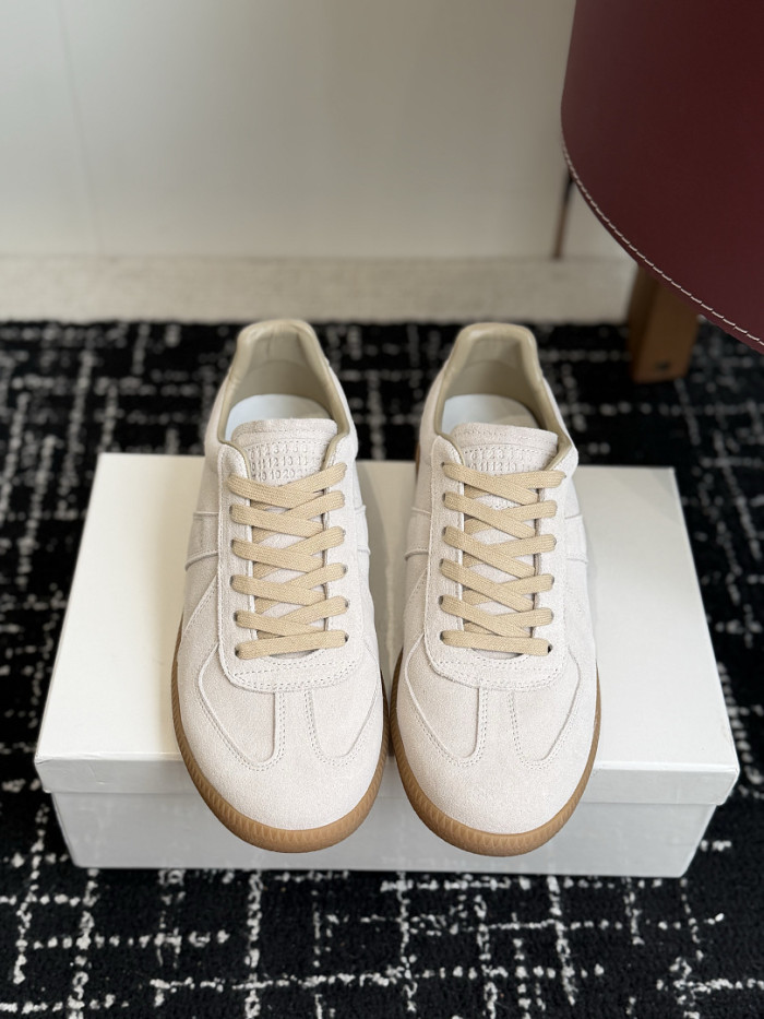 Ma1s0n Marg*e1a CALFSKIN S57WS0432