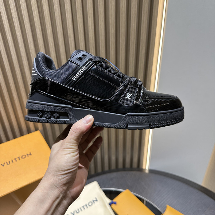 LV snekaers L0000680