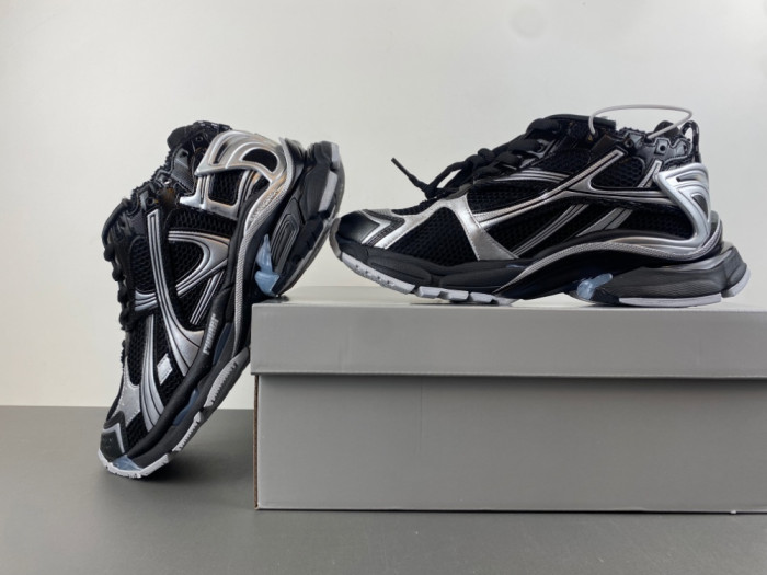 Balenciaga Runner sneaker W3RNY 0322