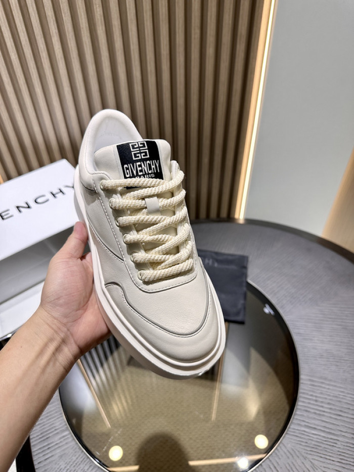 Givenchy Sneakers 660020