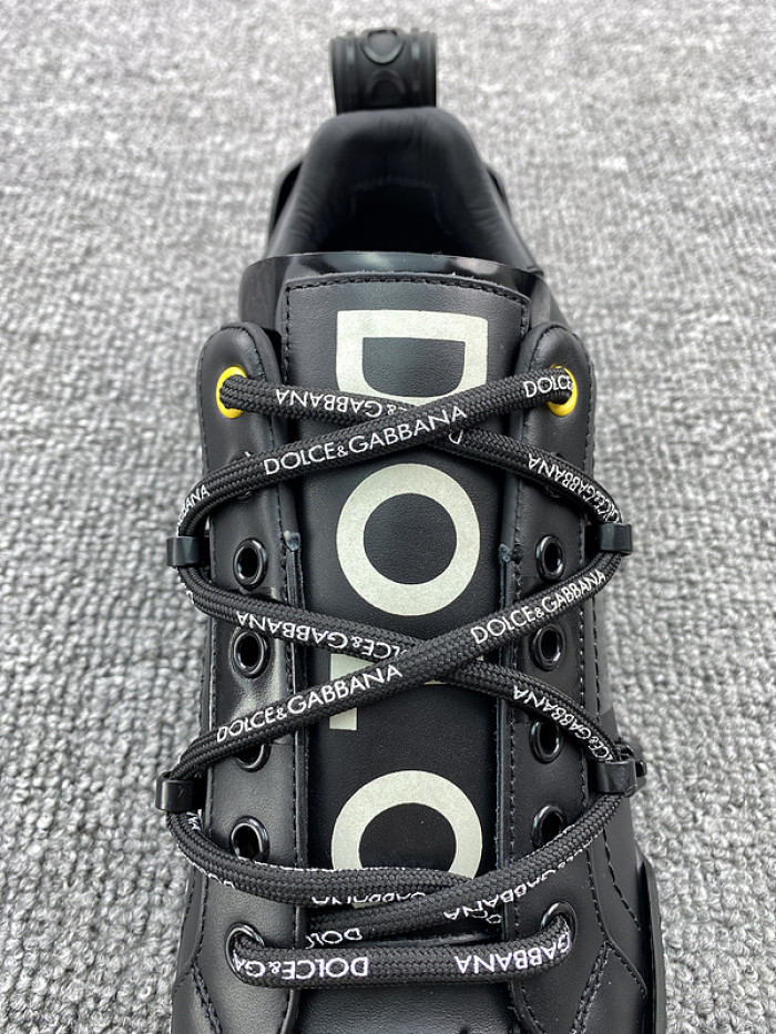 DG Sneaker DG49
